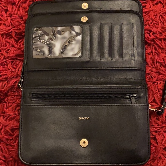 Buxton Clutch or Purse with detachable strap - Picture 6 of 11